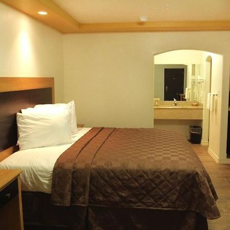 Maverick Inn إيغل باس المظهر الخارجي الصورة
